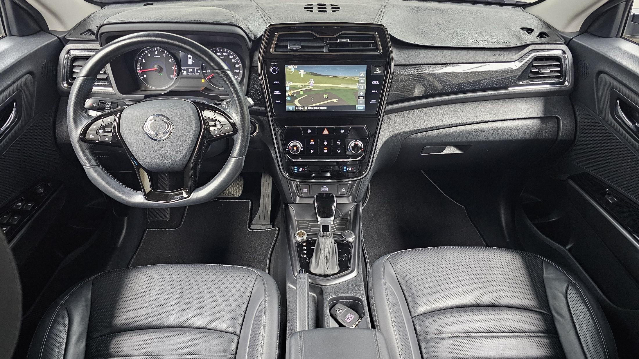 SSANGYONG TIVOLI VERY NEW 2019
