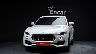 MASERATI LEVANTE 2017
