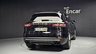 PORSCHE CAYENNE PO536 2022