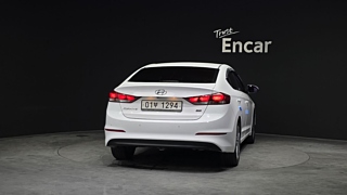 HYUNDAI AVANTE AD 2017