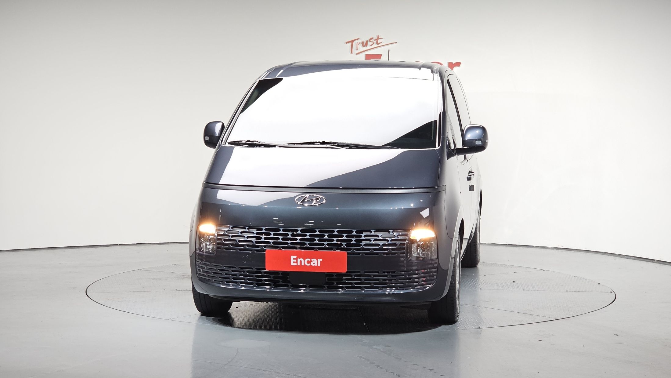 HYUNDAI STARIA 2023