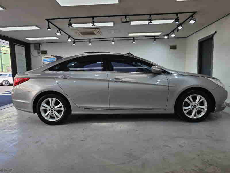 HYUNDAI SONATA YF 2009