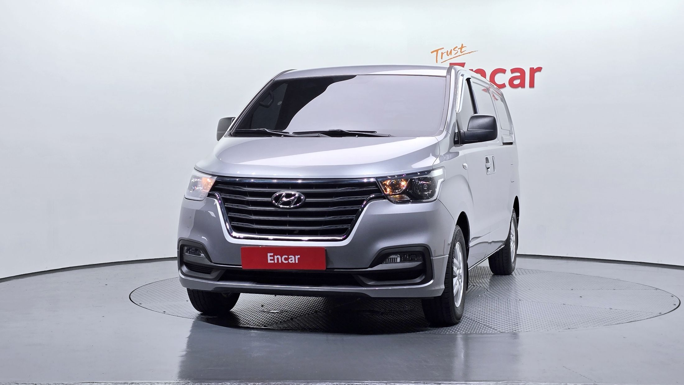 HYUNDAI STAREX GRAND 2020