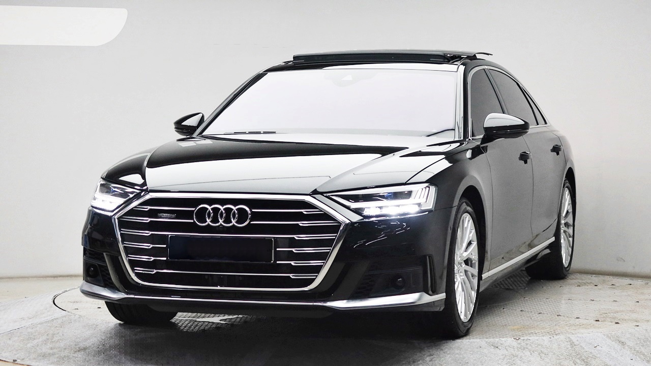 AUDI A8 D5 2021