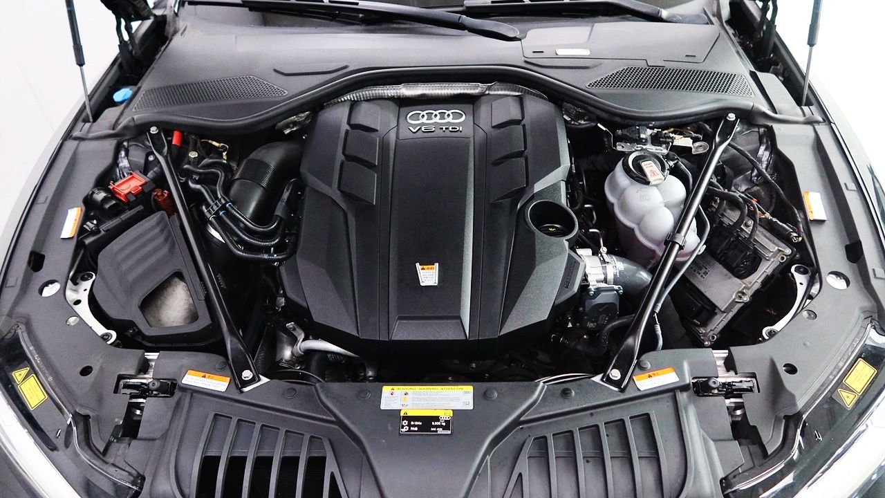 AUDI A8 D5 2021