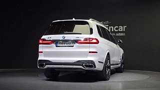 BMW X7 G07 2022