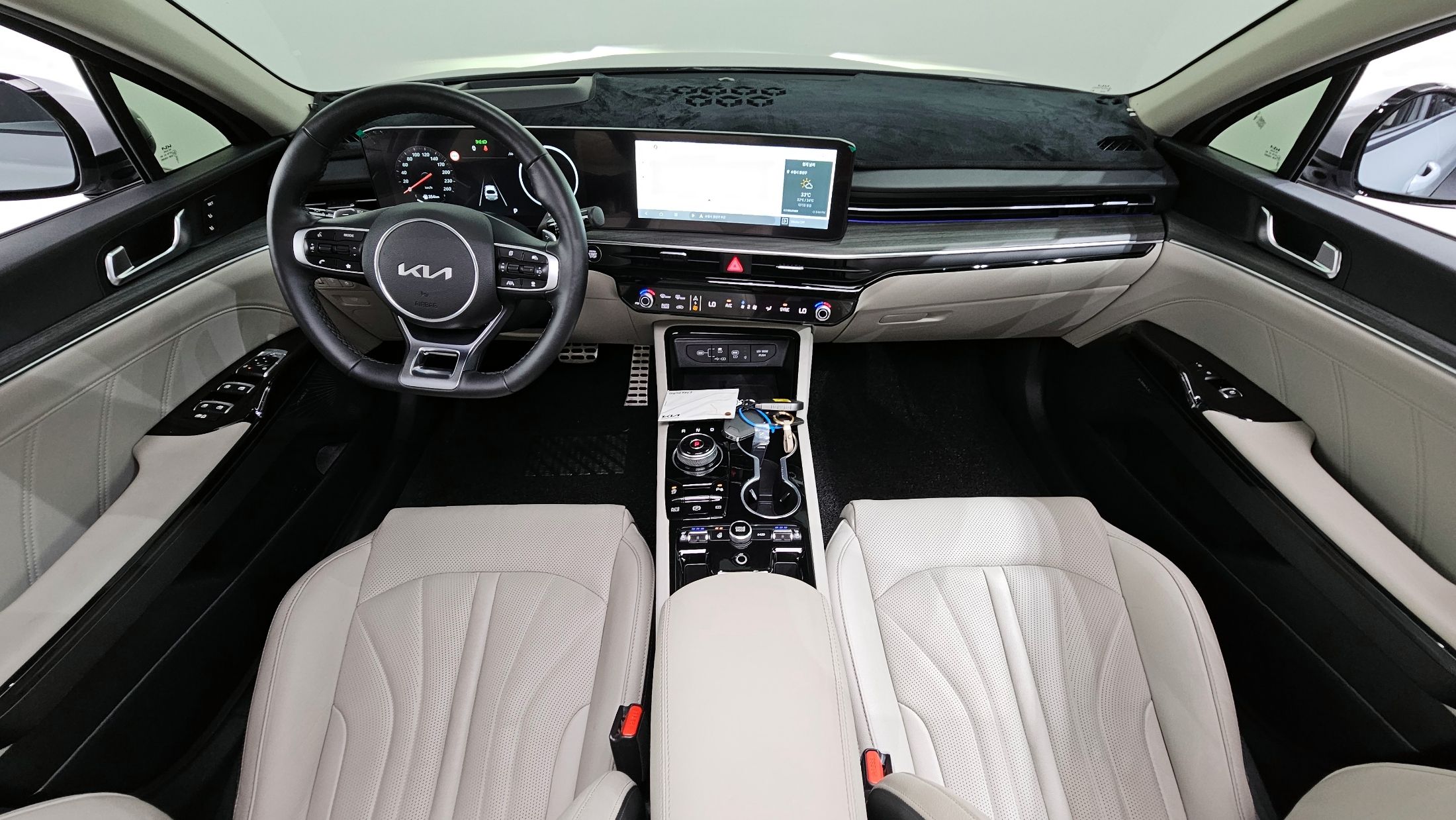 KIA K5 2025