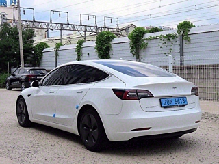 TESLA MODEL 3 2020