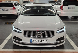 Заказать VOLVO S90