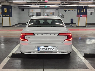 Заказать VOLVO S90