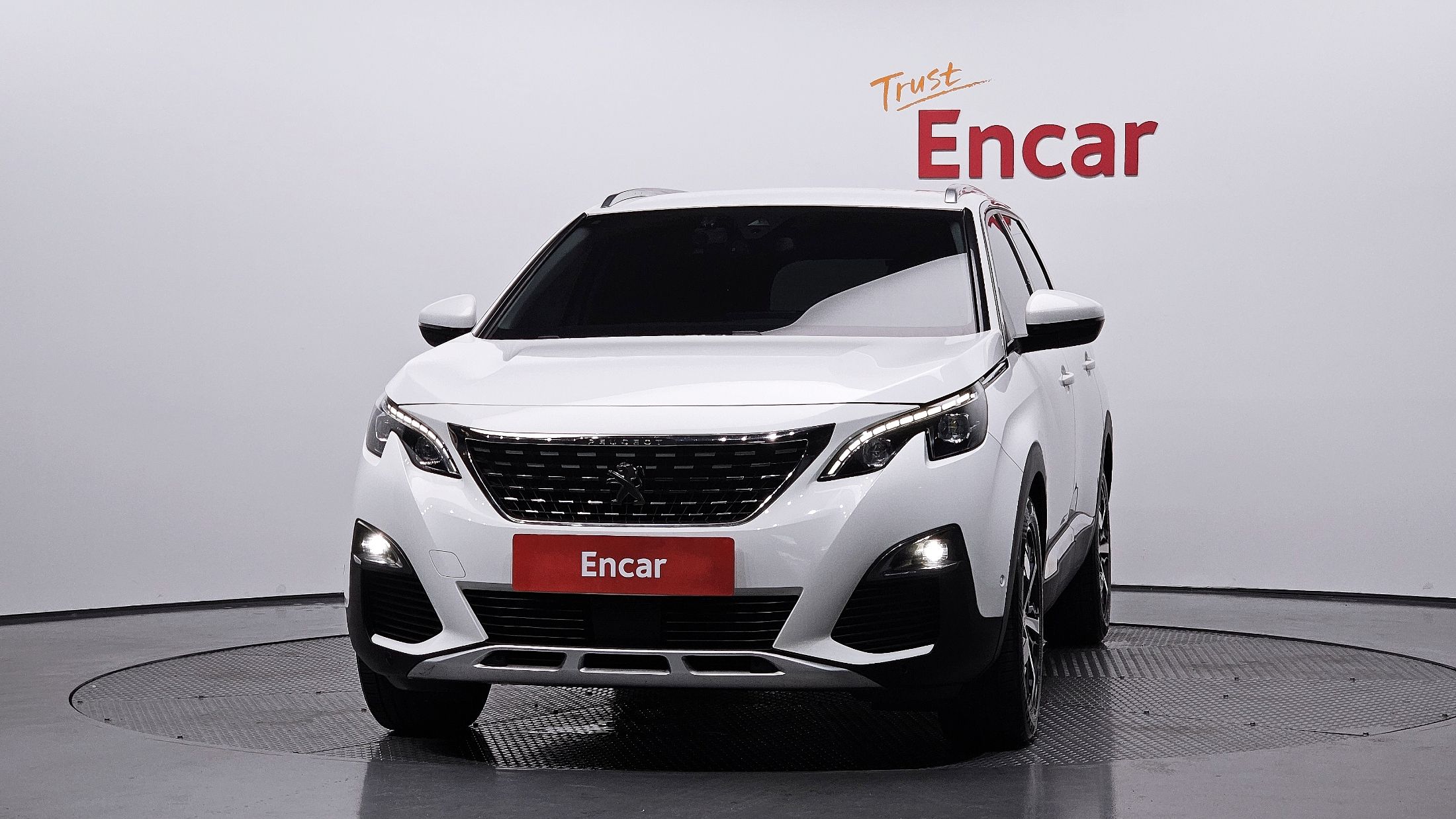 PEUGEOT 5008 2018