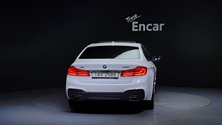 BMW 5-SERIES G30 2017