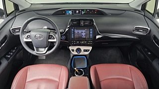 TOYOTA PRIUS 2018