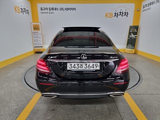 MERCEDES BENZ E-CLASS W213 2019