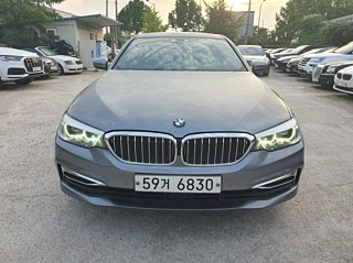 BMW 5-SERIES G30 2019
