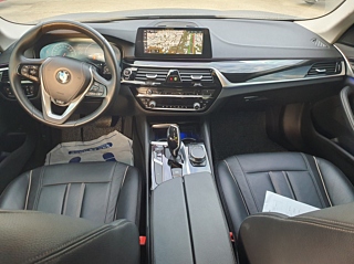 BMW 5-SERIES G30 2019