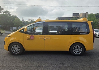 HYUNDAI STARIA 2023