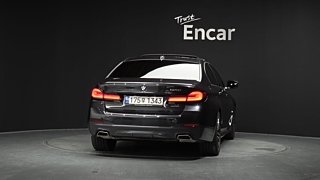 BMW 5-SERIES G30 2022