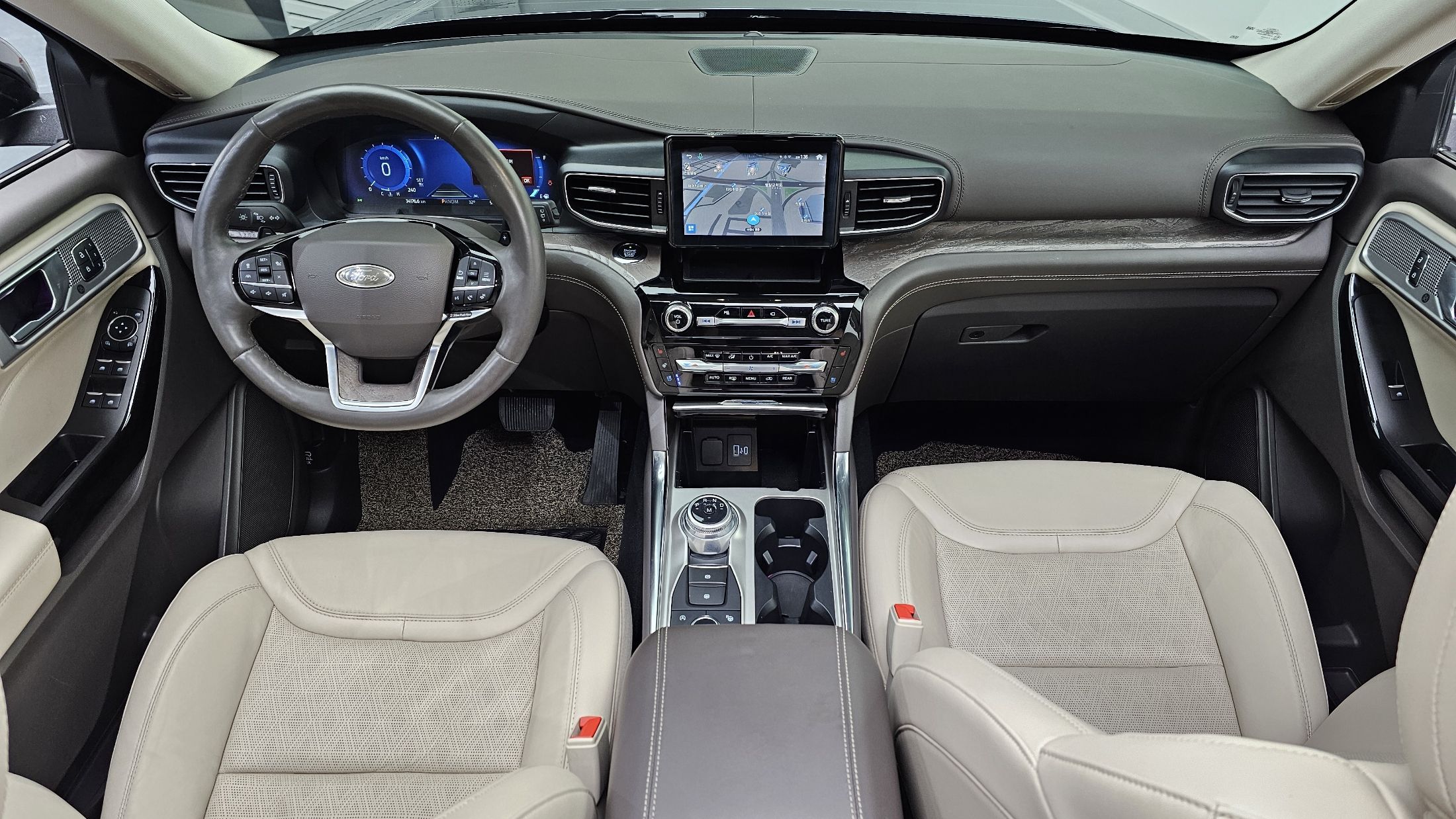 FORD EXPLORER 2021