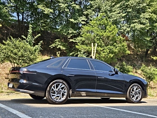 HYUNDAI GRANDEUR GN7 2023
