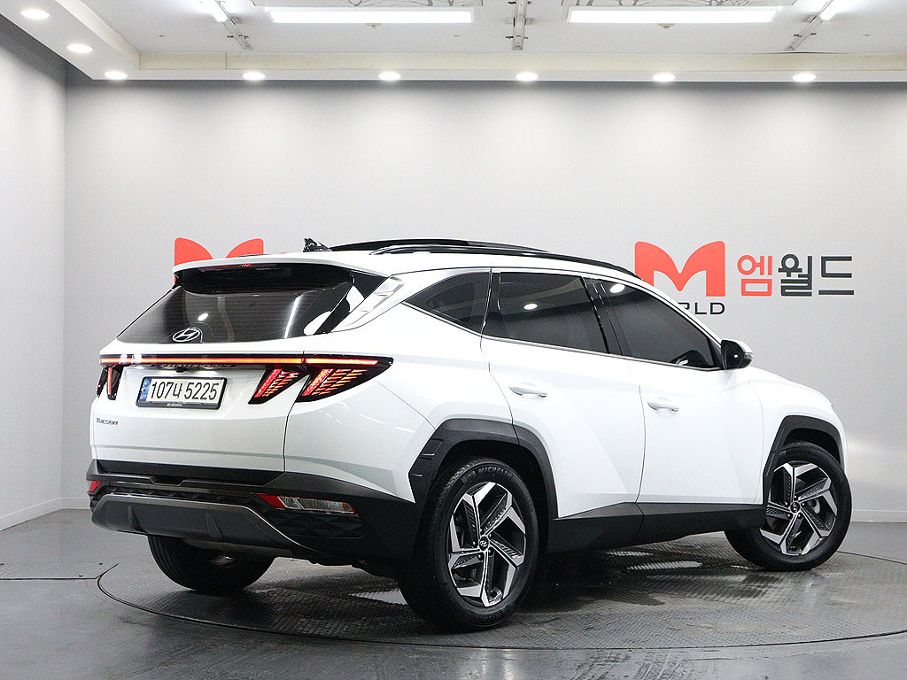HYUNDAI TUCSON NX4 2021