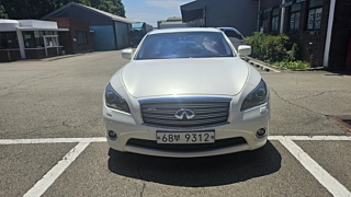 INFINITI M37 2013