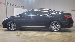 HYUNDAI GRANDEUR HG 2016