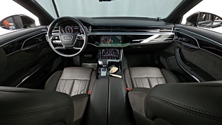 AUDI A8 D5 2021