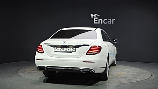 MERCEDES BENZ E-CLASS W213 2020