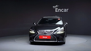 LEXUS LS500  2018
