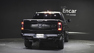 DODGE RAM PICK UP  5.7 2020