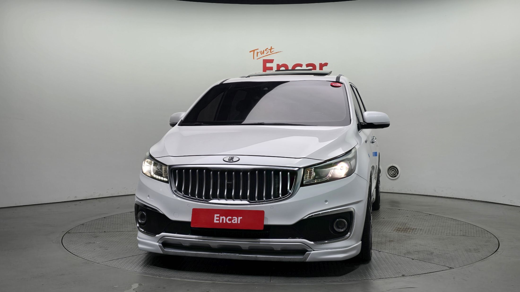 KIA CARNIVAL 2016