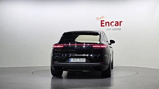 PORSCHE CAYENNE PO536 2021