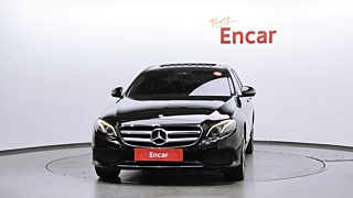 MERCEDES BENZ E-CLASS W213 2019