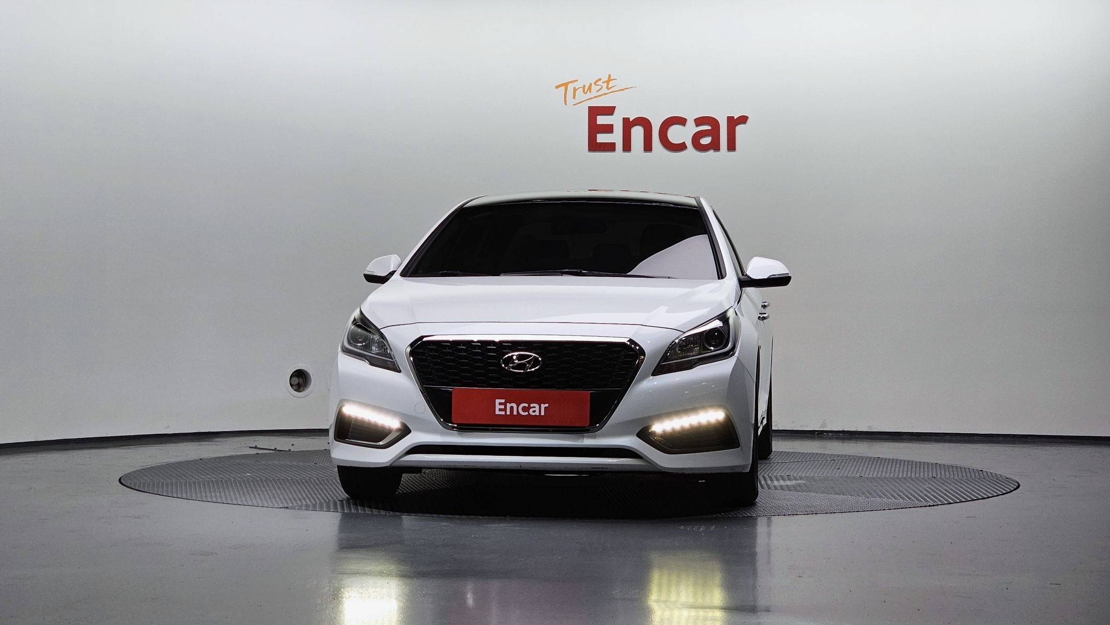 HYUNDAI LF SONATA HYBRID 2017