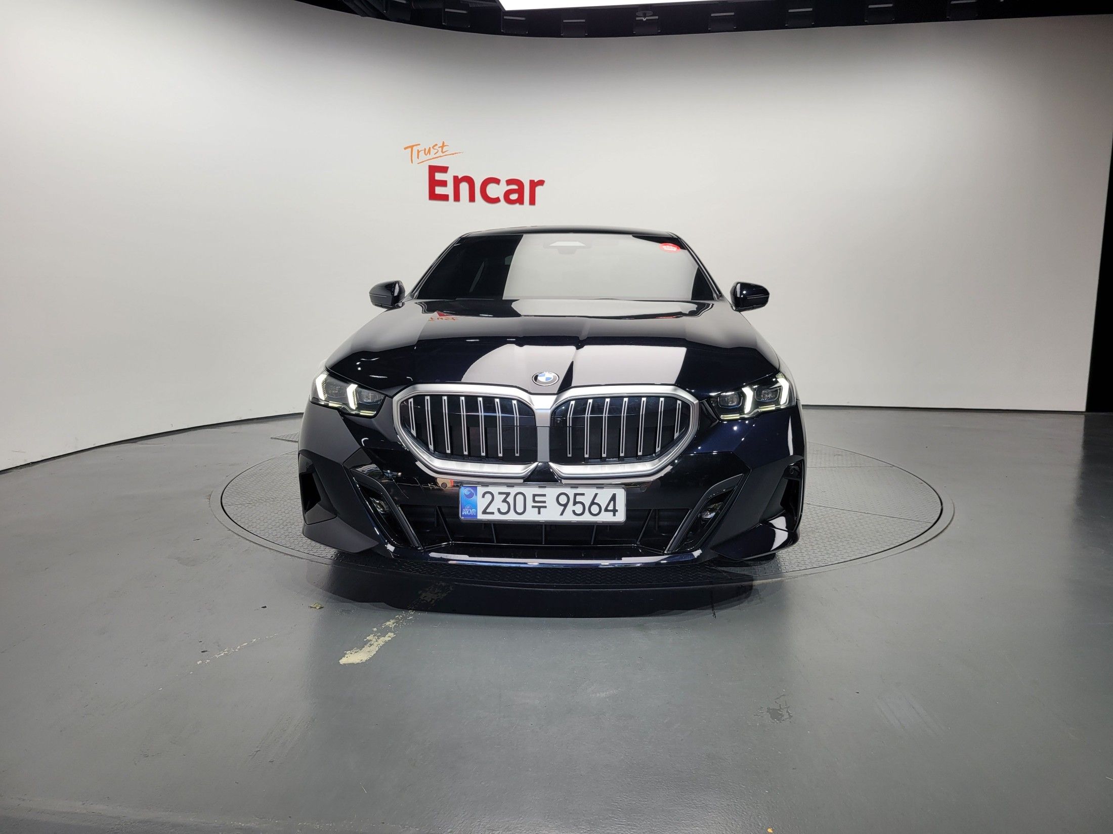 BMW 5-SERIES G60 2024