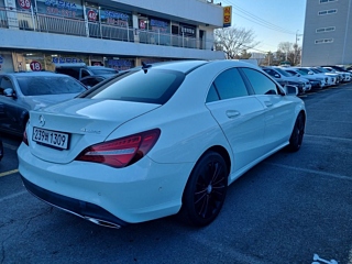 MERCEDES BENZ CLA-CLASS C117 2017