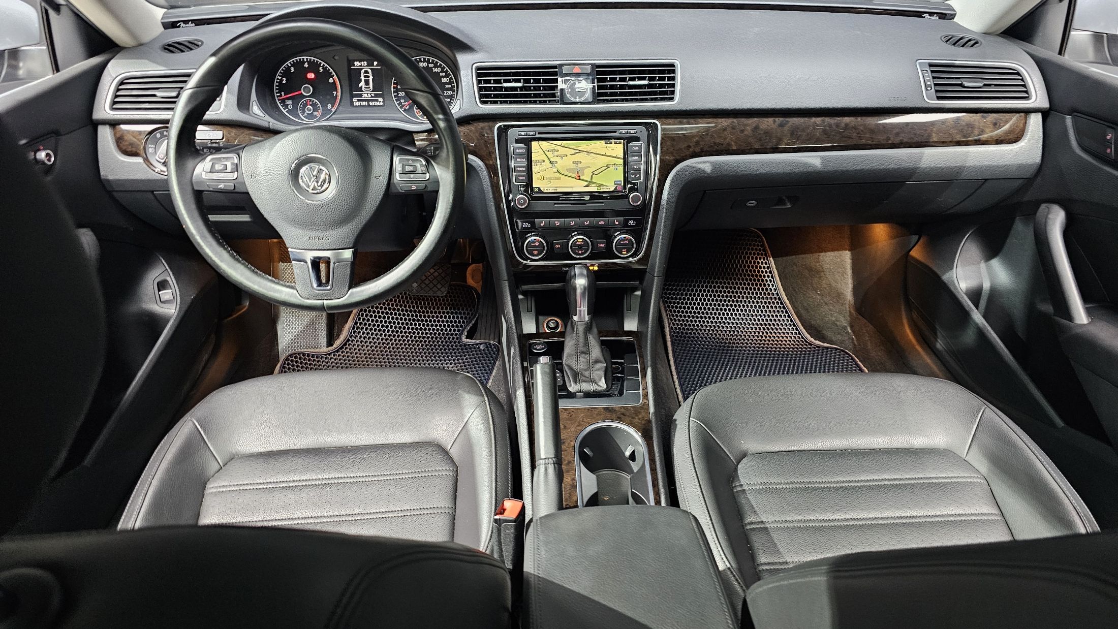 VOLKSWAGEN PASSAT 2015