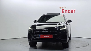 AUDI Q8 4M  2022