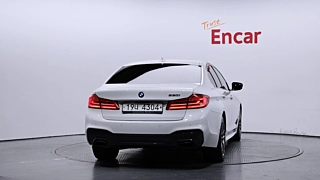 BMW 5-SERIES G30 2018