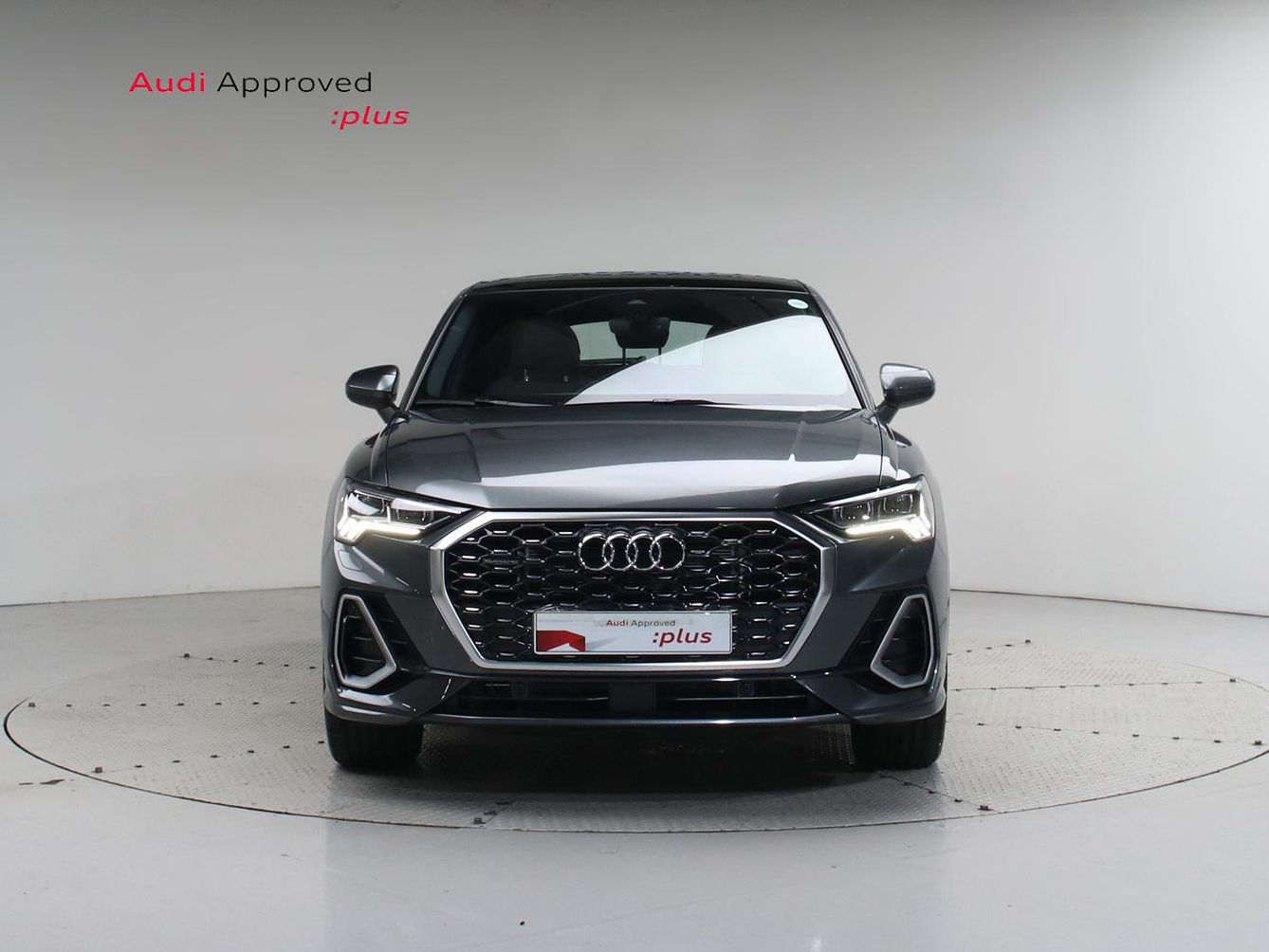 AUDI Q3 F3 2024