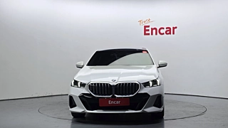 BMW 5-SERIES G60 2024