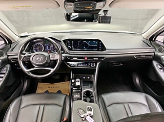 HYUNDAI SONATA DN8 2019