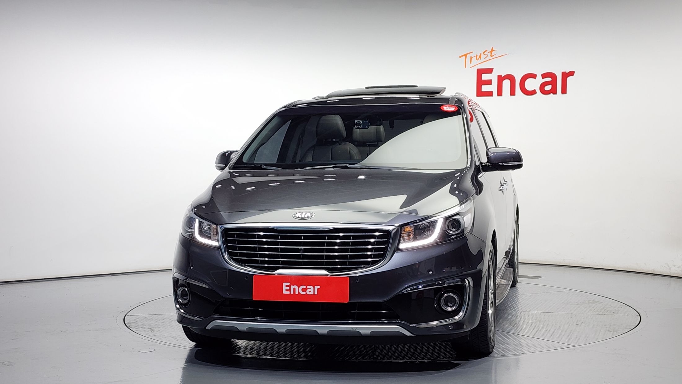 KIA CARNIVAL 2015