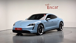 PORSCHE TAYCAN   2022