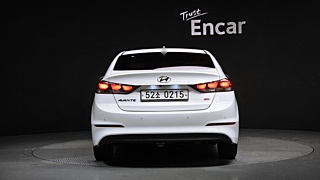 HYUNDAI AVANTE AD 2016