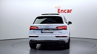 AUDI Q5 FY 2022