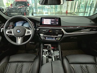 BMW 5-SERIES G30 2020