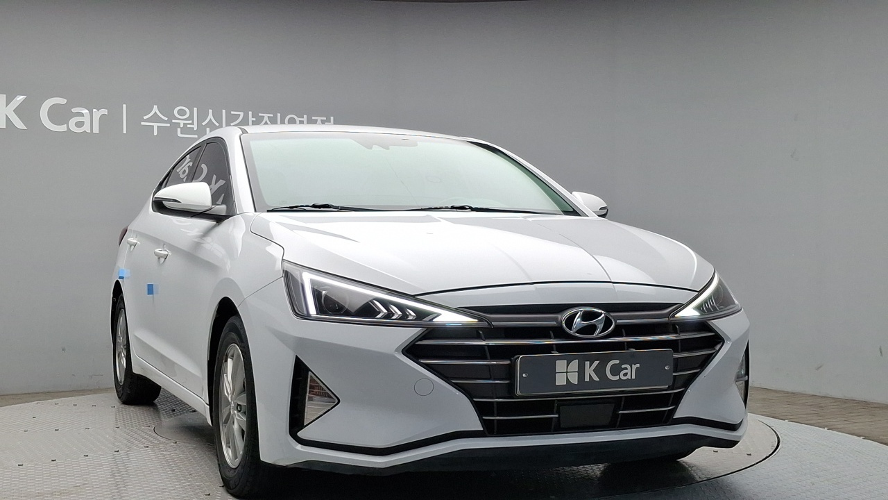HYUNDAI AVANTE AD 2019