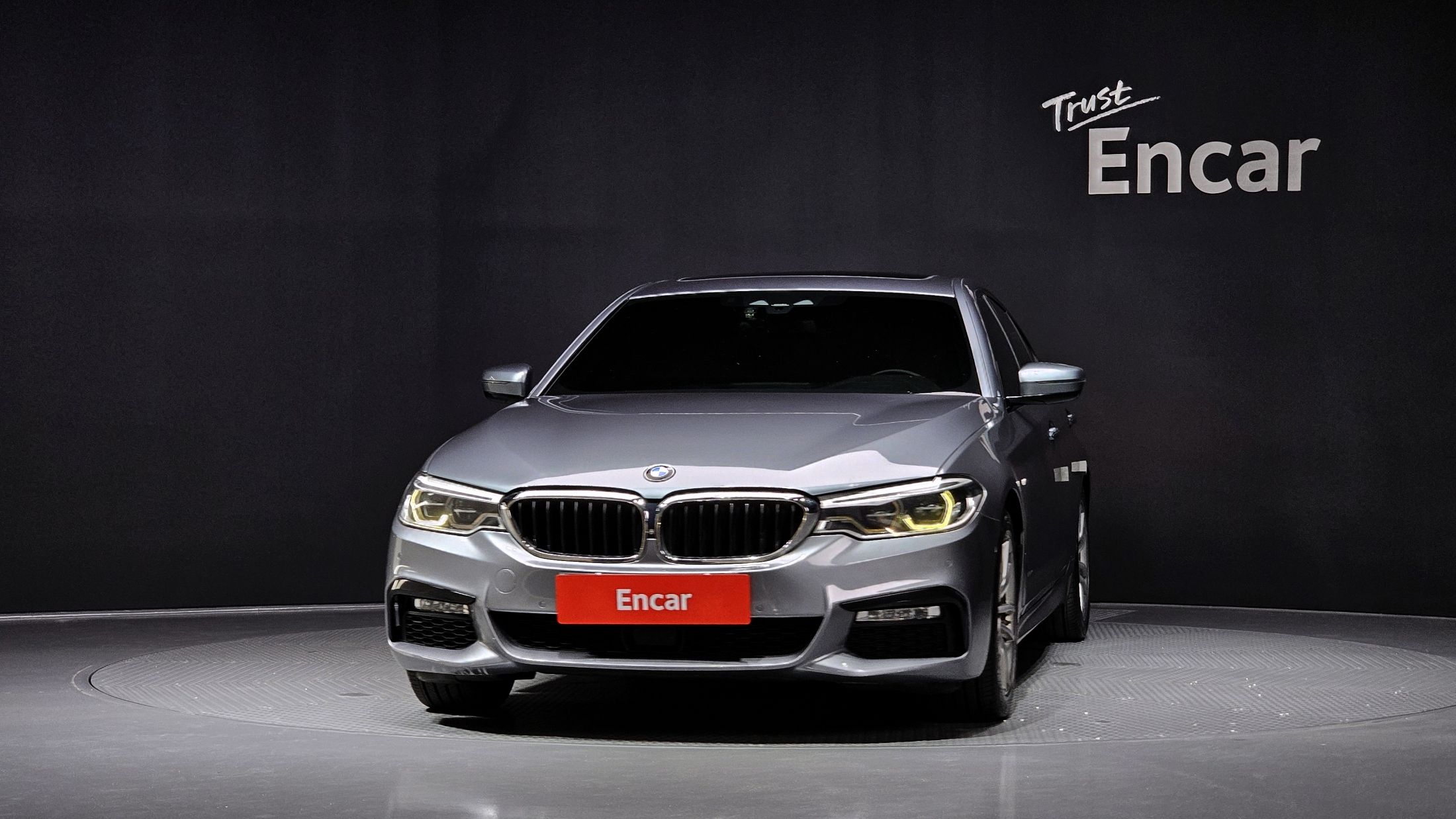 BMW 5-SERIES G30 2017